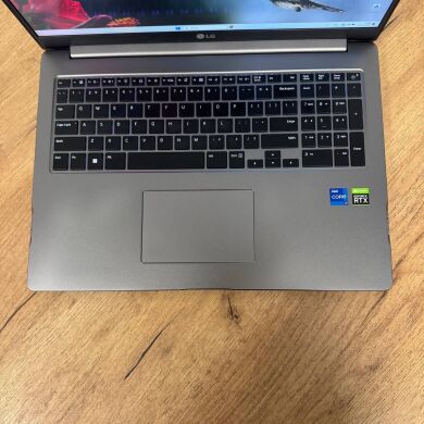 Ігровий ультрабук Б-клас LG Ultra PC 17U70Q / 17" (2560x1600) IPS / Intel Core i7-1260P (12 (16) ядер по 3.4 - 4.7 GHz) / 16 GB DDR5 / 512 GB SSD NVMe / nVidia GeForce RTX 3050 Ti, 4 GB GDDR6, 128-bit / WebCam Ігровий ультрабук Б-клас LG Ultra PC 17U70Q / 17" (2560x1600) IPS / Intel Core i7-1260P (12 (16) ядер по 3.4 - 4.7 GHz) / 16 GB DDR5 / 512 GB SSD NVMe / nVidia GeForce RTX 3050 Ti, 4 GB GDDR6, 128-bit / WebCam