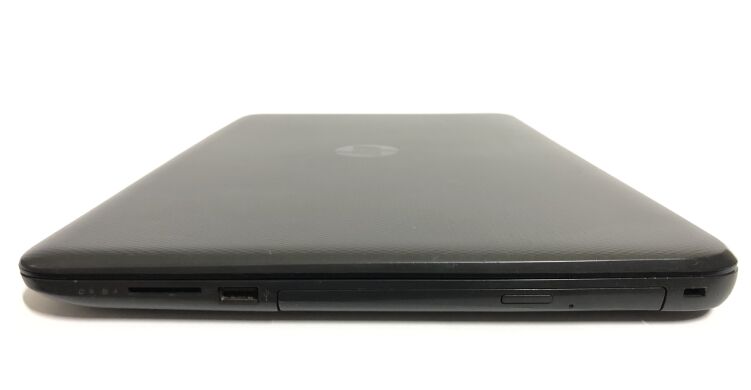 Ноутбук Б-класс HP 250 G4 / 15.6" (1366x768) TN / Intel Core i3-5005U (2 (4) ядра по 2.0 GHz) / 8 GB DDR4 / 1000 GB HDD / AMD Radeon R5 M330, 2 GB DDR3, 64-bit / WebCam / DVD-ROM / Win 10 Home