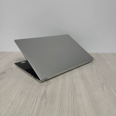 Игровой ноутбук Dell XPS 15 9500 / 15.6" (1920x1200) IPS / Intel Core i7-10750H (6 (12) ядра по 2.6 - 5.0 GHz) / 16 GB DDR4 / 512 GB SSD NVMe / nVidia GeForce GTX 1650 Ti, 4 GB GDDR6, 128-bit / WebCam