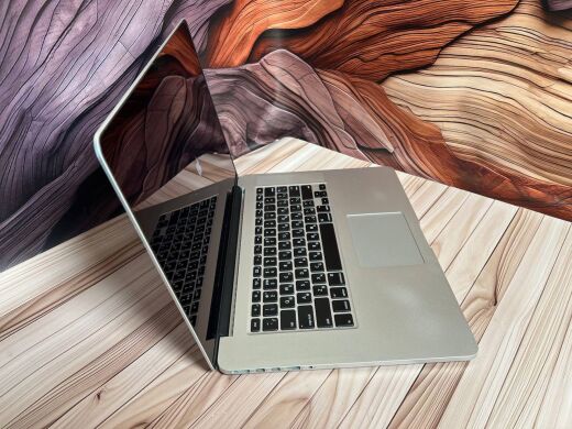 Ноутбук Б-клас Apple MacBook Pro A1398 / 15.4" (2880x1800) IPS / Intel Core i7-4770HQ (4 (8) ядра по 2.2 - 3.4 GHz) / 16 GB DDR3 / 500 GB SSD / Intel Iris Pro Graphics 5200 / WebCam / MacOS Ноутбук Б-клас Apple MacBook Pro A1398 / 15.4" (2880x1800) IPS / Intel Core i7-4770HQ (4 (8) ядра по 2.2 - 3.4 GHz) / 16 GB DDR3 / 500 GB SSD / Intel Iris Pro Graphics 5200 / WebCam / MacOS