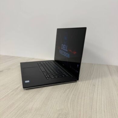 Мобільна робоча станція Б-клас Dell Precision 5530 / 15.6" (3840x2160) IPS Touch / Intel Core i7-8850H (6 (12) ядра по 2.6 - 4.3 GHz) / 16 GB DDR4 / 256 GB SSD NVMe / nVidia Quadro P1000, 4 GB GDDR5, 128-bit / WebCam