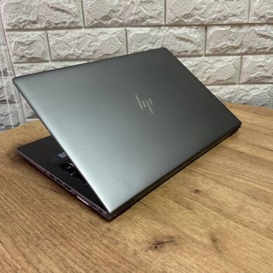 Мобильная рабочая станция Б-класс HP ZBook 15u G6 / 15.6" (1920x1080) IPS / Intel Core i7-8665U (4 (8) ядра по 1.9 - 4.8 GHz) / 16 GB DDR4 / 256 GB SSD / AMD Radeon Pro WX 3200, 4 GB GDDR5, 128-bit / WebCam