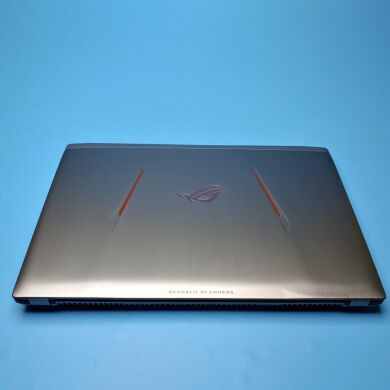 Ігровий ноутбук Asus ROG Strix GL502VS / 15.6" (1920x1080) IPS / Intel Core i7-7700HQ (4 (8) ядра по 2.8 - 3.8 GHz) / 16 GB DDR4 / 1000 GB SSD / nVidia GeForce GTX 1070, 8 GB GDDR5, 256-bit / WebCam / Win 10 Home Ігровий ноутбук Asus ROG Strix GL502VS / 15.6" (1920x1080) IPS / Intel Core i7-7700HQ (4 (8) ядра по 2.8 - 3.8 GHz) / 16 GB DDR4 / 1000 GB SSD / nVidia GeForce GTX 1070, 8 GB GDDR5, 256-bit / WebCam / Win 10 Home