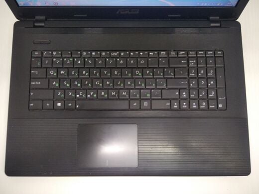 Ноутбук Asus R704V / 17.3" (1600x900) TN / Intel Core i3-3120M (2 (4) ядра по 2.5 GHz) / 6 GB DDR3 / 500 GB HDD / NVIDIA GeForce GT 720M, 2 GB GDDR3, 64-bit / WebCam 