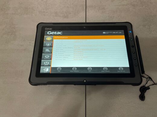 Захищений планшет Getac F110 G4 / 11.6" (1920x1080) IPS Touch / Intel Core i5-7200U (2 (4) ядра по 2.5 - 3.1 GHz) / 8 GB DDR4 / 256 GB SSD / Intel HD Graphics 620 / WebCam / Стилус / Два АКБ