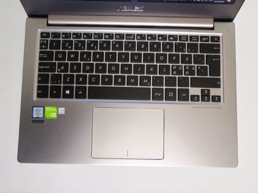 Ультрабук Asus Zenbook UX303UB / 13.3" (1920x1080) IPS / Intel Core i7-6500U (2 (4) ядра по 2.5 - 3.1 GHz) / 8 GB DDR3 / 128 GB SSD / nVidia GeForce 940M, 2 GB GDDR3, 64-bit / WebCam / Windows 10 Pro Ультрабук Asus Zenbook UX303UB / 13.3" (1920x1080) IPS / Intel Core i7-6500U (2 (4) ядра по 2.5 - 3.1 GHz) / 8 GB DDR3 / 128 GB SSD / nVidia GeForce 940M, 2 GB GDDR3, 64-bit / WebCam / Windows 10 Pro