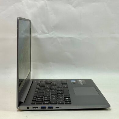 Ноутбук Б-клас Medion Akoya S15449 / 15.6" (1920x1080) IPS / Intel Core i5-1135G7 (4 (8) ядра по 4.2 GHz) / 16 GB DDR4 / 256 GB SSD / Intel Iris Xe Graphics / WebCam / Windows 11 Pro
