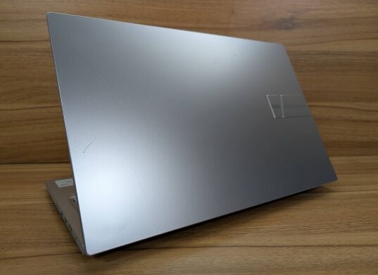 Ноутбук Asus VivoBook F1504V / 15.6" (1920x1080) IPS / Intel Core 5-120U (10 (12) ядер по 1.4 - 5.0 GHz) / 16 GB DDR4 / 500 GB SSD / Intel Graphics / WebCam / TouchID / Windows 11