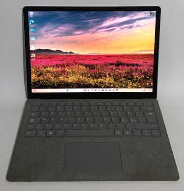 Ультрабук Microsoft Surface Laptop 2 1769 / 13.5" (2256x1504) IPS Touch / Intel Core i5-8350U (4 (8) ядра по 1.7 - 3.6 GHz) / 8 GB DDR4 / 256 GB SSD NVMe / Intel UHD Graphics 620 / WebCam / Win 11 Pro