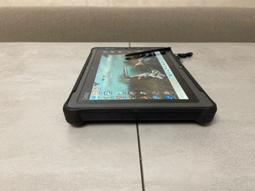 Захищений планшет Getac F110 G4 / 11.6" (1920x1080) IPS Touch / Intel Core i5-7200U (2 (4) ядра по 2.5 - 3.1 GHz) / 8 GB DDR4 / 256 GB SSD / Intel HD Graphics 620 / WebCam / Стилус / Два АКБ