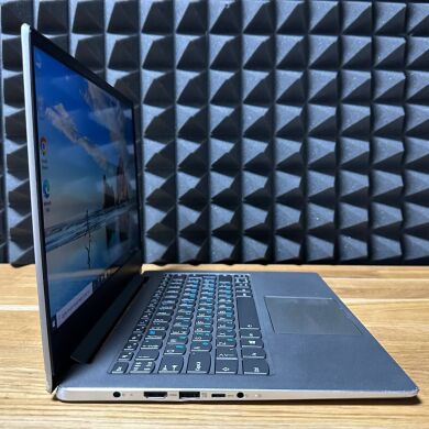 Ультрабук Б-класс Lenovo IdeaPad 530S-14ARR / 14" (1920x1080) IPS / AMD Ryzen 3 2200U (2 (4) ядра по 2.5 - 3.4 GHz) / 8 GB DDR4 / 256 GB SSD / AMD Radeon Vega 3 Graphics / WebCam