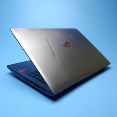 Ігровий ноутбук Asus ROG Strix GL502VS / 15.6" (1920x1080) IPS / Intel Core i7-7700HQ (4 (8) ядра по 2.8 - 3.8 GHz) / 16 GB DDR4 / 1000 GB SSD / nVidia GeForce GTX 1070, 8 GB GDDR5, 256-bit / WebCam / Win 10 Home Ігровий ноутбук Asus ROG Strix GL502VS / 15.6" (1920x1080) IPS / Intel Core i7-7700HQ (4 (8) ядра по 2.8 - 3.8 GHz) / 16 GB DDR4 / 1000 GB SSD / nVidia GeForce GTX 1070, 8 GB GDDR5, 256-bit / WebCam / Win 10 Home