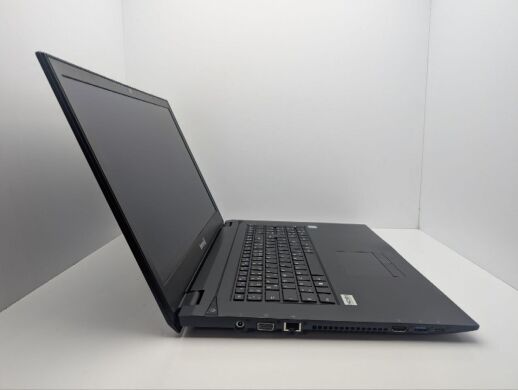 Ноутбук Terra Mobile 1715 / 17.3" (1600x900) TN / Intel Core i5-8250U (4 (8) ядра по 1.6 - 3.4 GHz) / 8 GB DDR4 / 240 GB SSD / Intel UHD Graphics 620 / WebCam / DVD-ROM