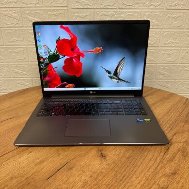 Ігровий ультрабук Б-клас LG Ultra PC 17U70Q / 17" (2560x1600) IPS / Intel Core i7-1260P (12 (16) ядер по 3.4 - 4.7 GHz) / 16 GB DDR5 / 512 GB SSD NVMe / nVidia GeForce RTX 3050 Ti, 4 GB GDDR6, 128-bit / WebCam Ігровий ультрабук Б-клас LG Ultra PC 17U70Q / 17" (2560x1600) IPS / Intel Core i7-1260P (12 (16) ядер по 3.4 - 4.7 GHz) / 16 GB DDR5 / 512 GB SSD NVMe / nVidia GeForce RTX 3050 Ti, 4 GB GDDR6, 128-bit / WebCam