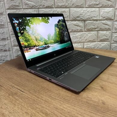 Мобильная рабочая станция Б-класс HP ZBook 15u G6 / 15.6" (1920x1080) IPS / Intel Core i7-8665U (4 (8) ядра по 1.9 - 4.8 GHz) / 16 GB DDR4 / 256 GB SSD / AMD Radeon Pro WX 3200, 4 GB GDDR5, 128-bit / WebCam