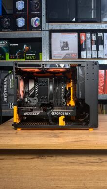 Сборка под заказ: новый игровой ПК Jonsbo Z20 Black/Orange Tower / AMD Ryzen 7 7700 (8 (16) ядер по 3.8 - 5.3 GHz) / 32 GB DDR5 / 1000 GB SSD M.2 / nVidia GeForce RTX 5070, 12 GB GDDR7, 192-bit / 750W Сборка под заказ: новый игровой ПК Jonsbo Z20 Black/Orange Tower / AMD Ryzen 7 7700 (8 (16) ядер по 3.8 - 5.3 GHz) / 32 GB DDR5 / 1000 GB SSD M.2 / nVidia GeForce RTX 5070, 12 GB GDDR7, 192-bit / 750W