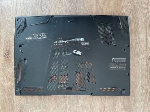 Ігровий ноутбук Б-клас MSI GF65 Thin / 15.6" (1920x1080) IPS / Intel Core i7-9750H (6 (12) ядра по 2.6 - 4.5 GHz) / 16 GB DDR4 / 512 GB SSD M.2 / nVidia GeForce RTX 2060, 6 GB GDDR6, 192-bit / WebCam Ігровий ноутбук Б-клас MSI GF65 Thin / 15.6" (1920x1080) IPS / Intel Core i7-9750H (6 (12) ядра по 2.6 - 4.5 GHz) / 16 GB DDR4 / 512 GB SSD M.2 / nVidia GeForce RTX 2060, 6 GB GDDR6, 192-bit / WebCam