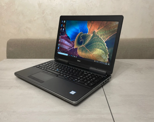 Игровой ноутбук Dell Precision 7510 / 15.6" (1920х1080) IPS / Intel Core i7-6820HQ (4 (8) ядра по 2.7 - 3.6 GHz) / 32 GB DDR3 / 256 GB SSD+500 GB HDD / AMD Radeon R9 M375X, 2 GB GDDR5, 128-bit / HDMI Игровой ноутбук Dell Precision 7510 / 15.6" (1920х1080) IPS / Intel Core i7-6820HQ (4 (8) ядра по 2.7 - 3.6 GHz) / 32 GB DDR3 / 256 GB SSD+500 GB HDD / AMD Radeon R9 M375X, 2 GB GDDR5, 128-bit / HDMI