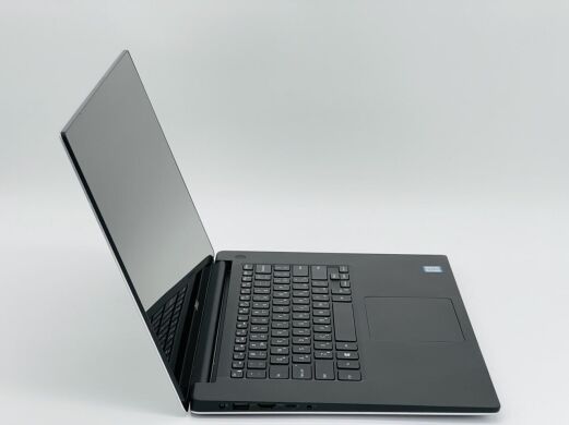 Игровой ноутбук Dell XPS 15 9550 / 15.6" (3840x2160) IGZO Touch / Intel Core i7-6700HQ (4 (8) ядра по 2.6 - 3.5 GHz) / 16 GB DDR4 / 240 GB SSD / nVidia GeForce GTX 960M, 2 GB GDDR5, 128-bit / WebCam
