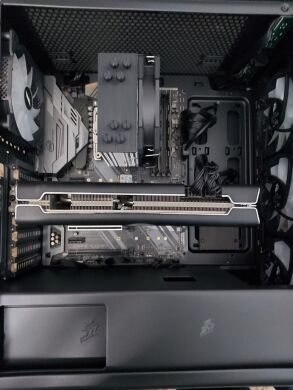 Ігровий ПК 1stPlayer FireBase XP-E Tower NEW / Intel Core i7-9700KF (8 ядер по 3.6 - 4.9 GHz) / 32 GB DDR4 / 256 GB SSD M.2 NEW + 960 GB SSD / AMD Radeon RX 5700, 8 GB GDDR6, 256-bit / 750W NEW / Кабелі HDMI та живлення в комплекті