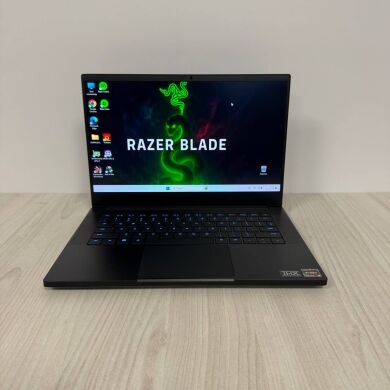 Ігровий ультрабук Razer Blade 14 RZ09-0427 / 14" (2560x1440) IPS / AMD Ryzen 9 6900HX (8 (16) ядер по 3.3 - 4.9 GHz) / 16 GB DDR5 / 1000 GB SSD NVMe / nVidia GeForce RTX 3080 Ti, 16 GB GDDR6, 256-bit / WebCam