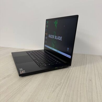 Ігровий ультрабук Razer Blade 14 RZ09-0427 / 14" (2560x1440) IPS / AMD Ryzen 9 6900HX (8 (16) ядер по 3.3 - 4.9 GHz) / 16 GB DDR5 / 1000 GB SSD NVMe / nVidia GeForce RTX 3080 Ti, 16 GB GDDR6, 256-bit / WebCam