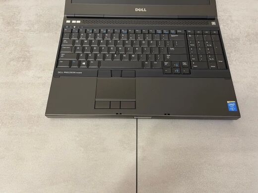 Мобільна робоча станція Dell Precision M4800 / 15.6" (1920x1080) IPS / Intel Core i7-4810MQ (4 (8) ядра по 2.8 - 3.8 GHz) / 16 GB DDR3 / 240 GB SSD / nVidia Quadro K1100M, 2 GB GDDR5, 128-bit / WebCam / DVD-RW