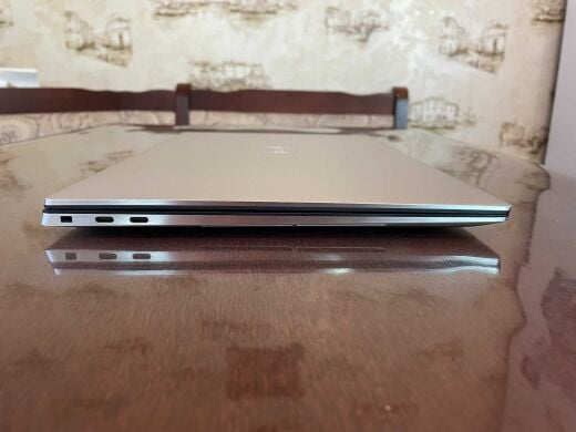 Мобільна робоча станція Dell XPS 15 9510 / 15.6" (3840x2400) IPS Touch / Intel Core i7-11800H (8 (16) ядер по 2.3 - 4.6 GHz) / 16 GB DDR4 / 512 GB SSD / nVidia GeForce RTX 3050 Ti, 4 GB GDDR6, 128-bit / WebCam