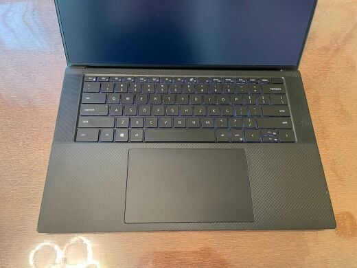 Мобільна робоча станція Dell XPS 15 9510 / 15.6" (3840x2400) IPS Touch / Intel Core i7-11800H (8 (16) ядер по 2.3 - 4.6 GHz) / 16 GB DDR4 / 512 GB SSD / nVidia GeForce RTX 3050 Ti, 4 GB GDDR6, 128-bit / WebCam