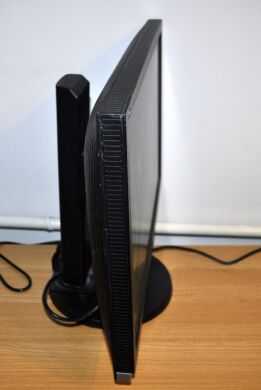 Монитор Б-класс ViewSonic VA2226w / 22" (1680x1050) TN / VGA, DVI