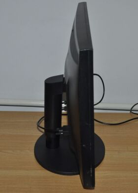 Монитор Samsung SyncMaster BX2240W / 22" (1680x1050) TN / VGA, DVI / VESA 75x75 Монитор Samsung SyncMaster BX2240W / 22" (1680x1050) TN / VGA, DVI / VESA 75x75