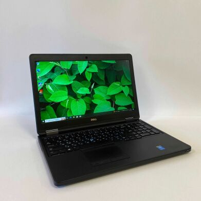 Ноутбук Б-клас Dell Latitude E5550 / 15.6" (1920x1080) IPS / Intel Core i5-5300U (2 (4) ядра по 2.3 - 2.9 GHz) / 16 GB DDR3 / 240 GB SSD / nVidia GeForce 830M, 2 GB DDR3, 64-bit / WebCam / HDMI