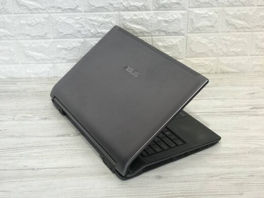 Ноутбук Б-клас Asus N53JG / 15.6" (1366x768) TN / Intel Core i3-380M (2 (4) ядра по 2.53 GHz) / 4 GB DDR3 / 500 GB HDD / nVidia GeForce GT 415M, 1 GB DDR3, 128-bit / WebCam / DVD-ROM / Без АКБ Ноутбук Б-клас Asus N53JG / 15.6" (1366x768) TN / Intel Core i3-380M (2 (4) ядра по 2.53 GHz) / 4 GB DDR3 / 500 GB HDD / nVidia GeForce GT 415M, 1 GB DDR3, 128-bit / WebCam / DVD-ROM / Без АКБ