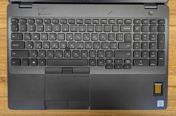 Ноутбук Dell Precision 3540 / 15.6" (1920x1080) IPS / Intel Core i7-8665U (4 (8) ядра по 1.9 - 4.8 GHz) / 16 GB DDR4 / 512 GB SSD / AMD Radeon Pro WX 2100, 2 GB GDDR5, 64-bit / WebCam / TouchID / Windows 10