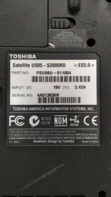 Ноутбук Б-клас Toshiba Satellite U505-S2005RD / 13.3" (1280x800) TN / Intel Core i3-330M (2 (4) ядра по 2.13 GHz) / 4 GB DDR3 / 250 GB HDD / Intel HD Graphics / WebCam / DVD-ROM
