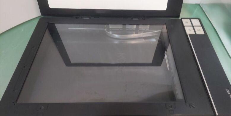 Сканер Epson Perfection V37 / USB 2.0 / Без БП