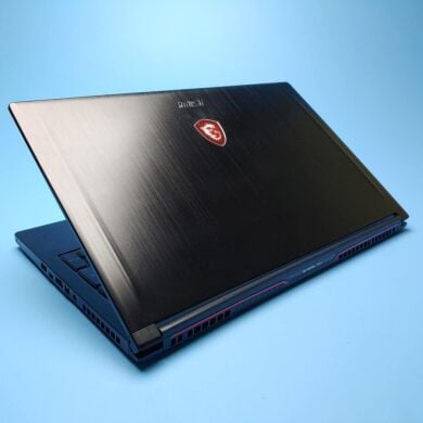 Ігровий ноутбук MSI MegaBook GS63 Stealth 8RE / 15.6" (1920x1080) IPS / Intel Core i7-8750H (6 (12) ядер по 2.2 - 4.1 GHz) / 16 GB DDR4 / 256 GB SSD / nVidia GeForce GTX 1060, 6 GB GDDR5, 192-bit / WebCam / Win 10 Pro Ігровий ноутбук MSI MegaBook GS63 Stealth 8RE / 15.6" (1920x1080) IPS / Intel Core i7-8750H (6 (12) ядер по 2.2 - 4.1 GHz) / 16 GB DDR4 / 256 GB SSD / nVidia GeForce GTX 1060, 6 GB GDDR5, 192-bit / WebCam / Win 10 Pro
