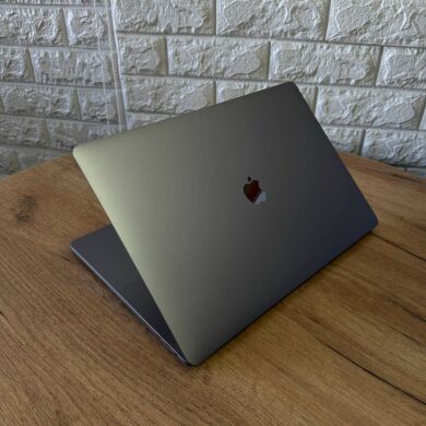 Ультрабук Apple MacBook Pro 16 2019 A2141 / 16" (3072x1920) IPS / Intel Core i9-9980HK (8 (16) ядер по 2.4 - 5.0 GHz) / 32 GB DDR4 / 1000 GB SSD / AMD Radeon Pro 5500M, 8 GB GDDR6, 128-bit / WebCam / MacOS Ультрабук Apple MacBook Pro 16 2019 A2141 / 16" (3072x1920) IPS / Intel Core i9-9980HK (8 (16) ядер по 2.4 - 5.0 GHz) / 32 GB DDR4 / 1000 GB SSD / AMD Radeon Pro 5500M, 8 GB GDDR6, 128-bit / WebCam / MacOS