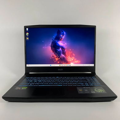 Игровой ноутбук MSI Bravo 15 C7VE / 15.6" (1920x1080) IPS / AMD Ryzen 5 7535HS (6 (12) ядер по 3.3 - 4.55 GHz) / 16 GB DDR5 / 512 GB SSD / nVidia GeForce RTX 4050, 6 GB GDDR6, 96-bit / WebCam