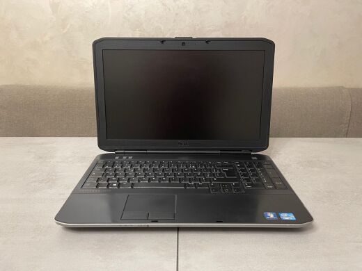 Ноутбук Dell Latitude E5530 / 15.6" (1366x768) TN LED / Intel Core i7-3540M (2 (4) ядра по 3.0 - 3.7 GHz) / 8 GB DDR3 / 180 GB SSD / Intel HD Graphics 4000 / DVD-RW / WebCam 