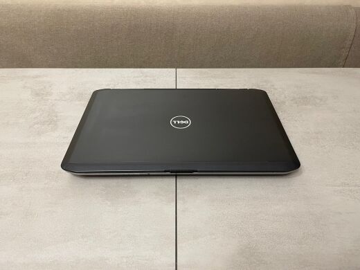 Ноутбук Dell Latitude E5530 / 15.6" (1366x768) TN LED / Intel Core i7-3540M (2 (4) ядра по 3.0 - 3.7 GHz) / 8 GB DDR3 / 180 GB SSD / Intel HD Graphics 4000 / DVD-RW / WebCam 
