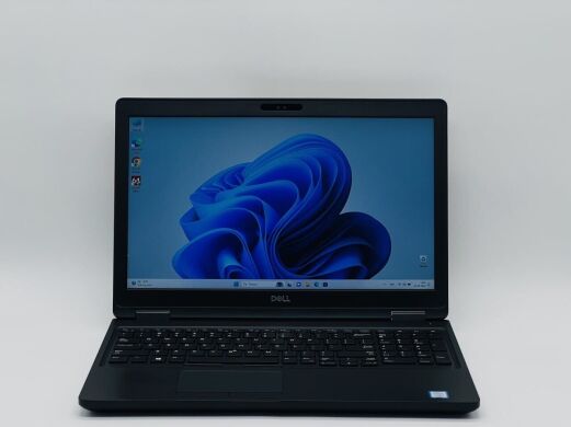 Мобільна робоча станція Б-клас Dell Precision 3530 / 15.6" (1920x1080) IPS / Intel Core i5-8400H (4 (8) ядра по 2.5 - 4.2 GHz) / 16 GB DDR4 / 250 GB SSD / nVidia Quadro P600, 4 GB GDDR5, 128-bit / WebCam