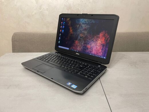 Ноутбук Dell Latitude E5530 / 15.6" (1366x768) TN LED / Intel Core i7-3540M (2 (4) ядра по 3.0 - 3.7 GHz) / 8 GB DDR3 / 180 GB SSD / Intel HD Graphics 4000 / DVD-RW / WebCam 