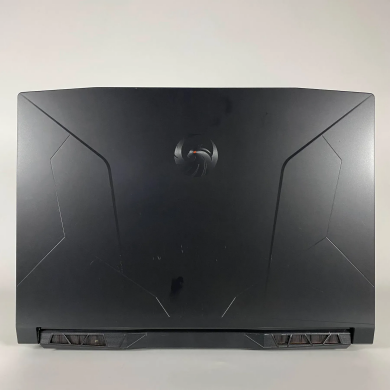 Игровой ноутбук MSI Bravo 15 C7VE / 15.6" (1920x1080) IPS / AMD Ryzen 5 7535HS (6 (12) ядер по 3.3 - 4.55 GHz) / 16 GB DDR5 / 512 GB SSD / nVidia GeForce RTX 4050, 6 GB GDDR6, 96-bit / WebCam