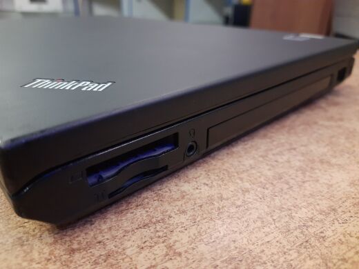 Ноутбук Б-класс Lenovo ThinkPad T530 / 15.6" (1600x900) TN / Intel Core i5-3320M (2 (4) ядра по 2.6 - 3.3 GHz) / 4 GB DDR3 / 120 GB SSD / Intel HD Graphics 4000 / WebCam