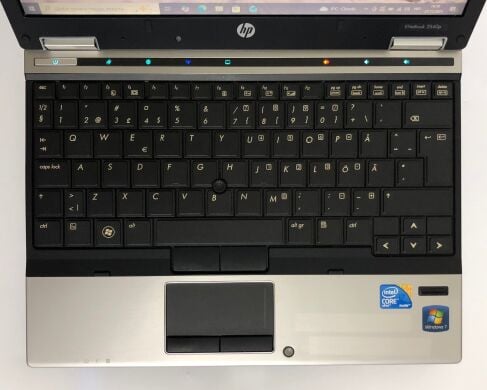 Нетбук Б-клас HP Elitebook 2540p / 12.1" (1280x800) TN / Intel Core i7-640LM (2 (4) ядра по 2.13 - 2.93 GHz) / 6 GB DDR3 / 80 GB SSD / Intel HD Graphics / WebCam / Підсилена батарея