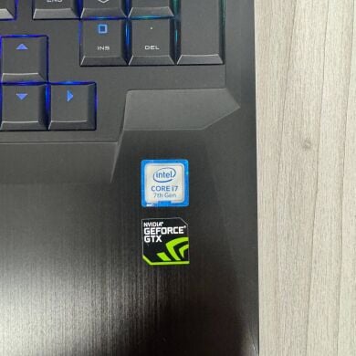 Ігровий ноутбук HP Omen X 17-ap010nr / 17.3" (1920x1080) IPS / Intel Core i7-7700HQ (4 (8) ядра по 2.8 - 3.8 GHz) / 16 GB DDR4 / 1000 GB SSD NVMe / nVidia GeForce GTX 1070, 8 GB GDDR5, 256-bit / WebCam