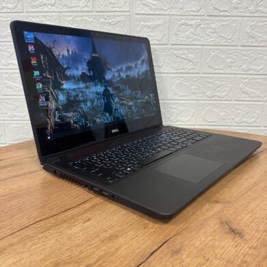 Ігровий ноутбук Б-клас Dell Inspiron 7559 / 15.6" (3840x2160) IPS Touch / Intel Core i7-6700HQ (4 (8) ядра по 2.6 - 3.5 GHz) / 8 GB DDR3 / 256 GB SSD / nVidia GeForce GTX 960M, 4 GB GDDR5, 128-bit / WebCam
