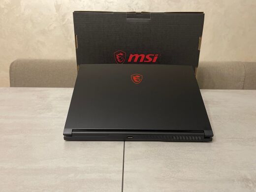 Игровой ноутбук MSI Thin 15 GF63 10SC-035US / 15.6" (1920x1080) IPS / Intel Core i5-10300H (4 (8) ядра по 2.5 - 4.5 GHz) / 16 GB DDR4 / 256 GB SSD M.2 + 500 GB HDD / nVidia GeForce GTX 1650 Max-Q, 4 GB GDDR5, 128-bit / WebCam