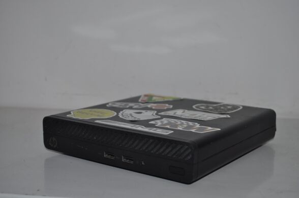 Неттоп Б-клас HP 260 G3 Desktop Mini PC USFF / Intel Core i3-7130U (2 (4) ядра по 2.7 GHz) / 8 GB DDR4 / 256 GB SSD / Intel HD Graphics 620 / Блок живлення Неттоп Б-клас HP 260 G3 Desktop Mini PC USFF / Intel Core i3-7130U (2 (4) ядра по 2.7 GHz) / 8 GB DDR4 / 256 GB SSD / Intel HD Graphics 620 / Блок живлення